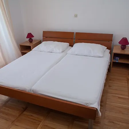 12313b Apartman